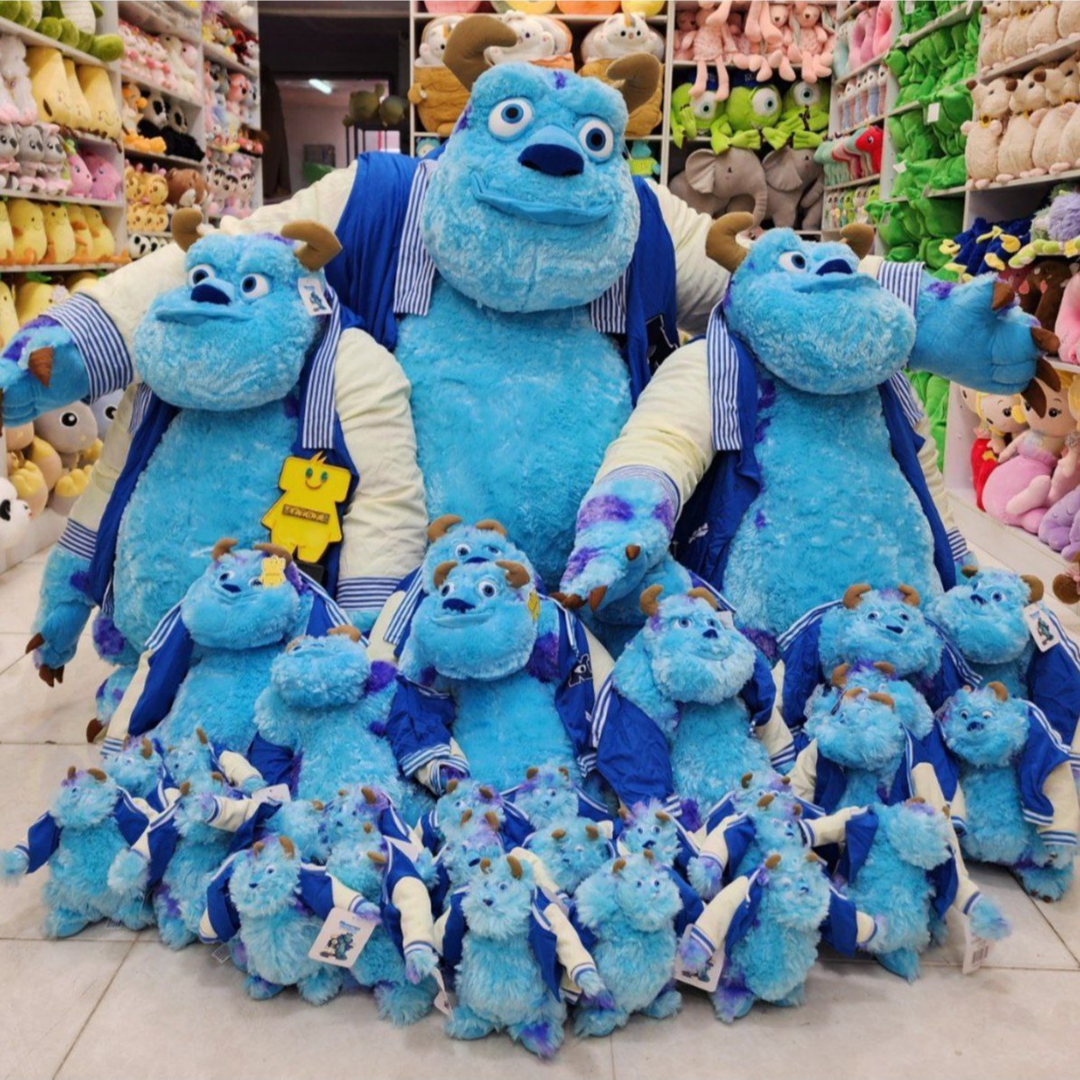 عروسک سالیوان طرح شخصیت کارتونی محبوب