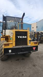 تصویر 2 از لودر تی سی ام 820 بدنه مقاوم با عملکرد پایدار در محیط‌ های سخت