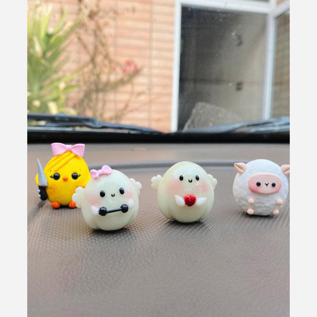 تصویر 1 از عروسک رو داشبوردی مناسب ماشین‌ های سواری