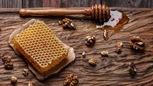 عسل چهل گیاه شانیک مناسب وعده‌ های غذایی