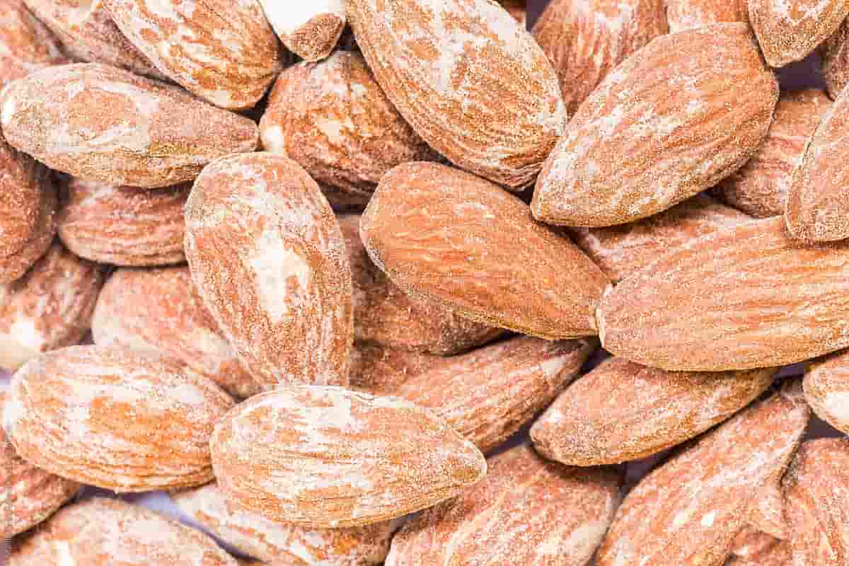 بادام درختی شور مناسب هدیه و پک های پذیرایی