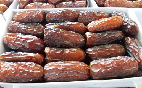 تصویر 4 از خرما پیارم درشت با طعم اصیل جنوب کشور