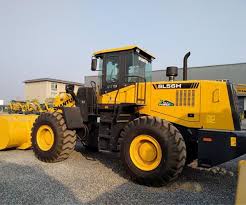 تصویر 2 از لودر چینی zl50 بدنه مقاوم برای کار طولانی‌ مدت