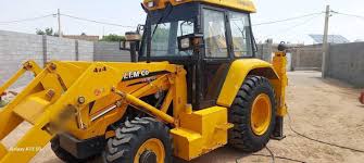 تصویر 1 از لودر بهکو کشویی مکانیکی کنترل آسان برای عملیات دقیق در پروژه‌ های سبک