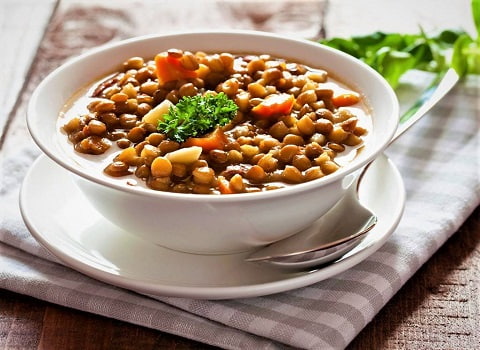 کنسرو عدس سالم و مقوی برای وعده غذایی روزانه