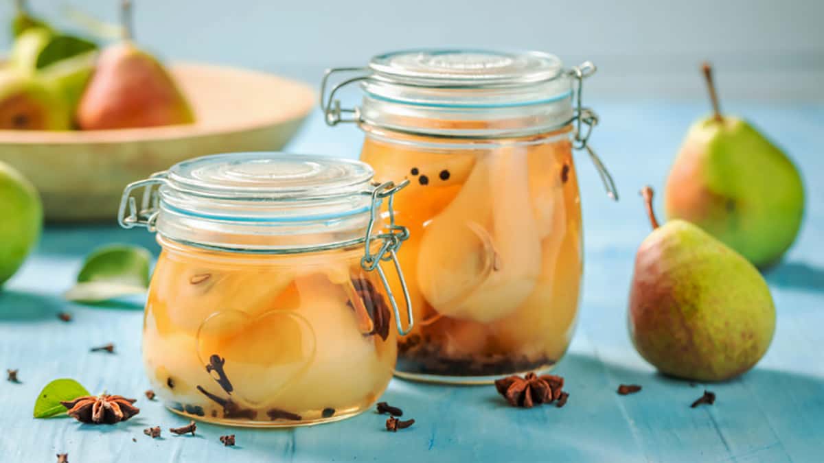 کمپوت گلابی ارگانیک آماده با طعم طبیعی و شیرین