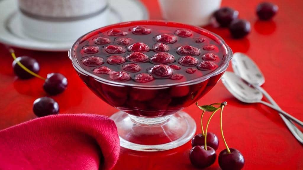 تصویر 3 از کمپوت گیلاس تازه و خوشمزه با طعم طبیعی خانگی