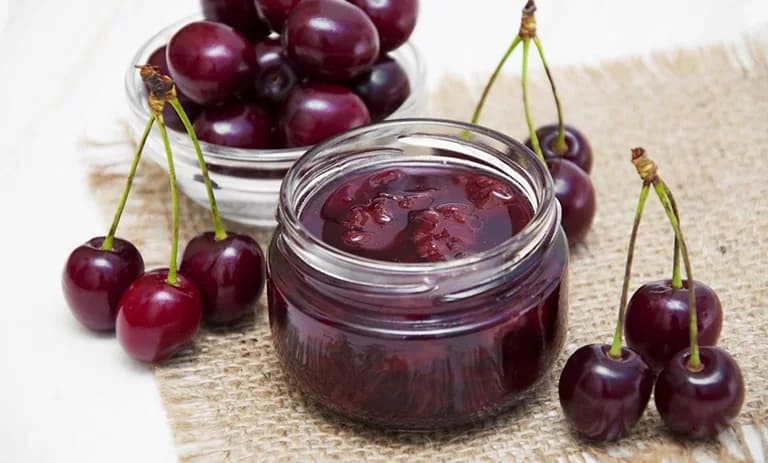 تصویر 1 از کمپوت گیلاس تازه و خوشمزه با طعم طبیعی خانگی