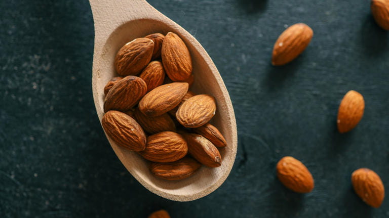 مغز بادام درختی تازه و با کیفیت عالی