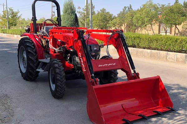 گاو آهن تراکتور