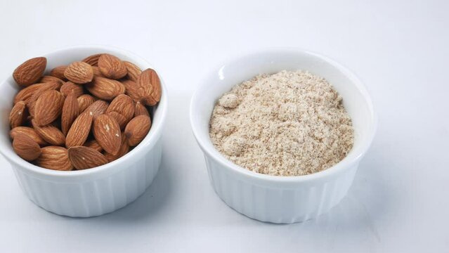 پودر بادام درختی ارگانیک با طعم طبیعی