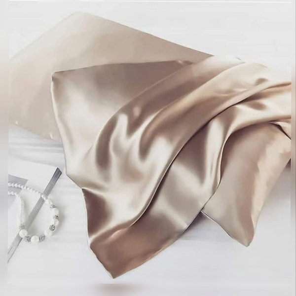 تصویر 4 از بالشت ساتن با طراحی مدرن و زیبا برای پذیرایی