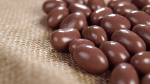 تصویر 1 از بادام زمینی روکش دار تازه و خوش طعم