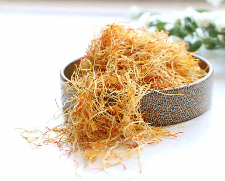 تصویر 4 از زعفران سفید گیلان تازه و خالص مناسب دمنوش و مصارف درمانی