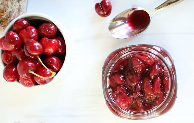 تصویر 4 از کمپوت آلبالو تازه نرم و خوش طعم فوق العاده