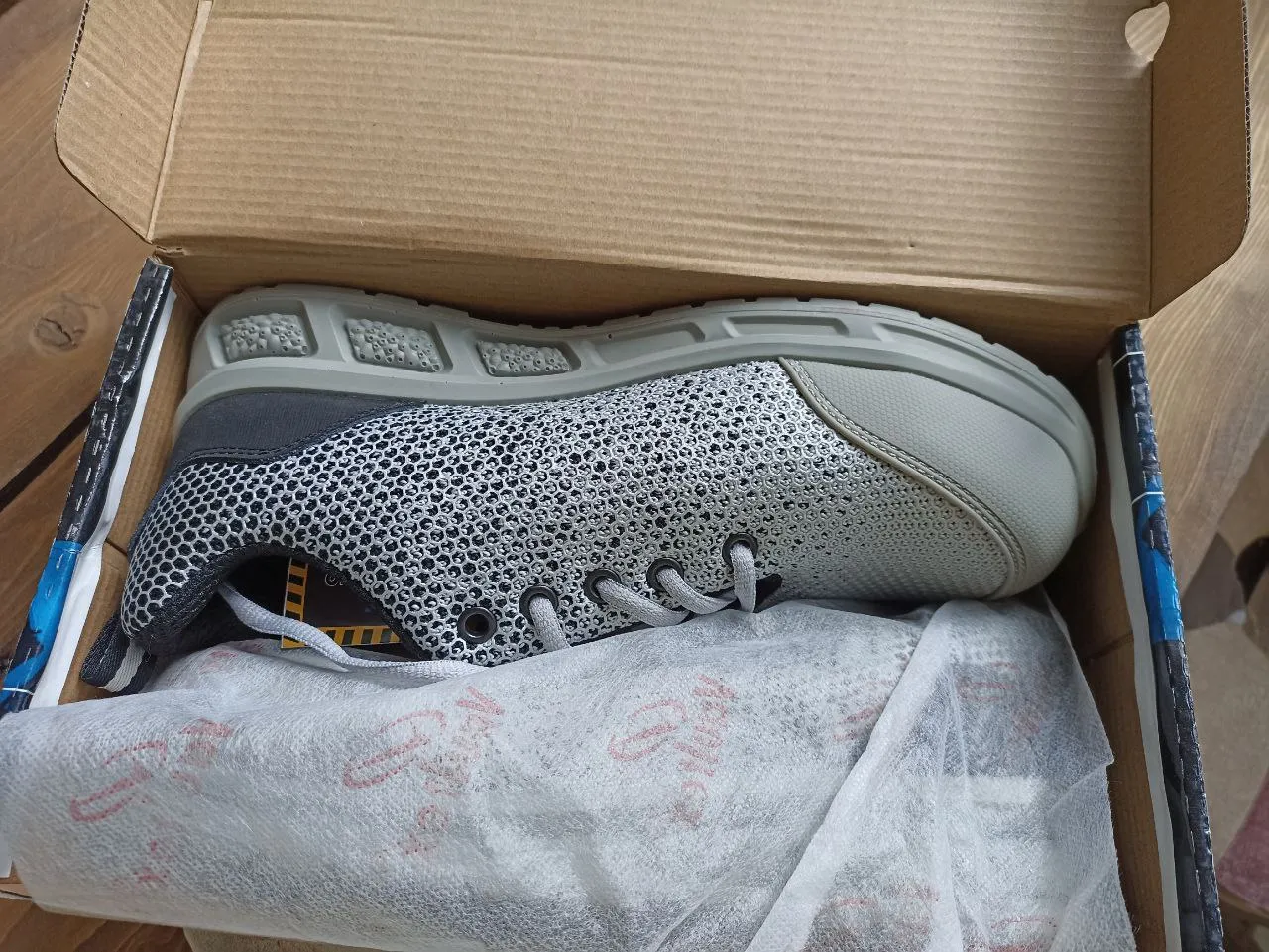 تصویر 4 از کفش ایمنی خارجی برند ولتکس مدل VAULTEX EAK با کیفیت بالا