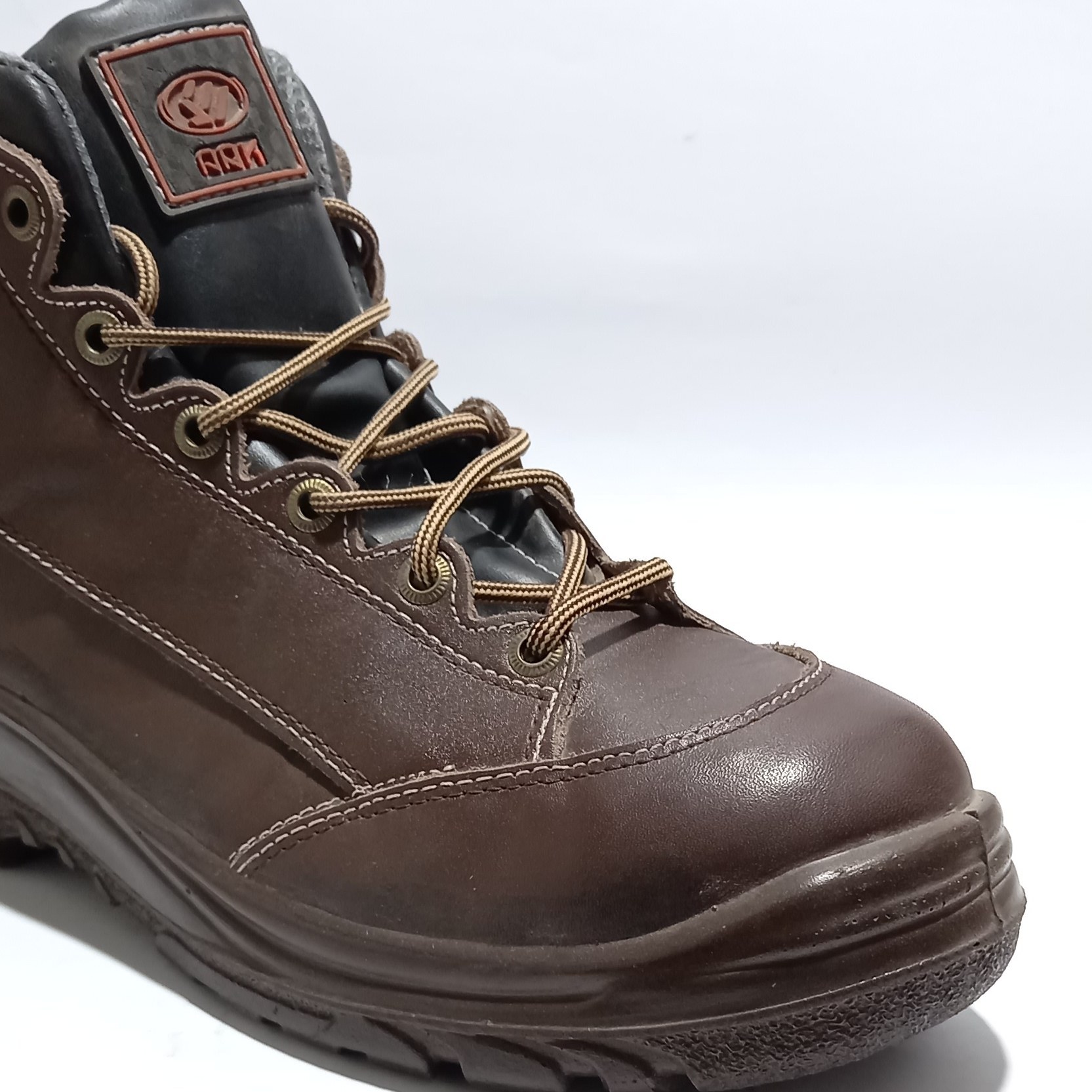 تصویر 2 از کفش ایمنی ارک مدل لونا ساق بلند کامپوزیت با کیفیت بالا