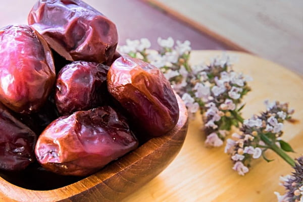 تصویر 2 از خرما پیارم جهرم تازه و با‌ کیفیت مستقیم از تولید کننده