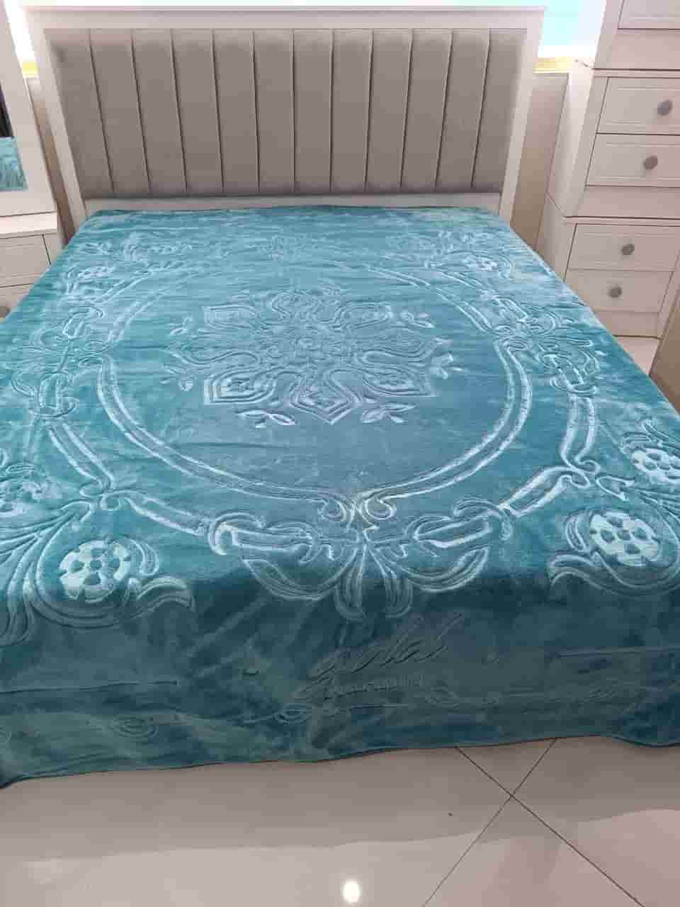 تصویر 3 از قیمت پتو نرمین طلایی + فروش عمده و ارزان