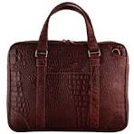 کیف چرم بند دار با طراحی مینیمال