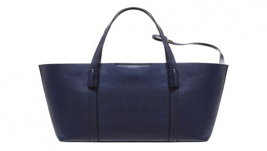 تصویر 3 از کیف چرم سرمه ای بزرگ با فضای جادار