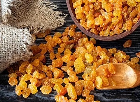 تصویر 3 از کشمش زرد کاشمر