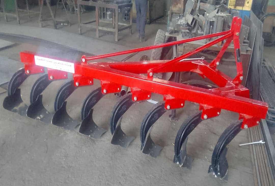 گاو آهن قلمی 8 شاخه با طراحی باریک برای شخم یکنواخت و نفوذ دقیق