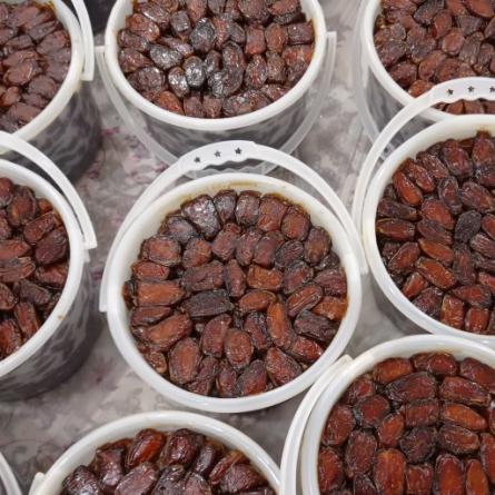 تصویر 1 از خرما پیارم شیره دار یک دست مناسب استفاده در صنعت شیرینی