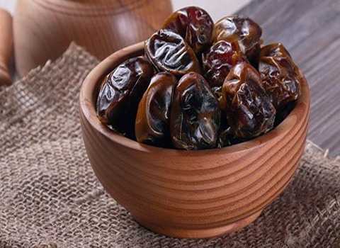 تصویر 4 از خرما پیارم شیره دار یک دست مناسب استفاده در صنعت شیرینی