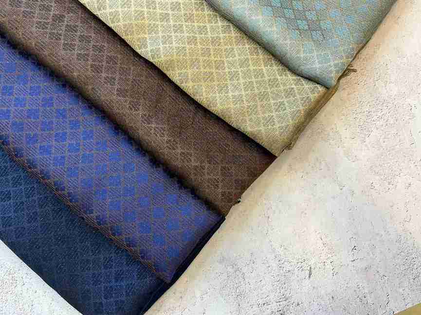 روسری ابریشم ژاکارد قواره ۱۲۰