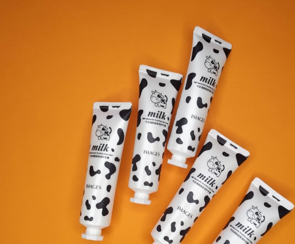 تصویر 1 از کرم دست و صورت شیر گاو با کیفیت بالا و انتخابی عالی