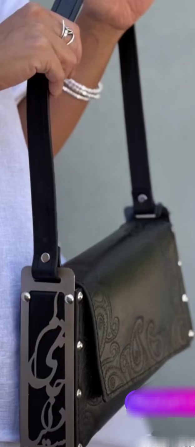 کیف دوشی زنانه چرم طبیعی درفروش عمده