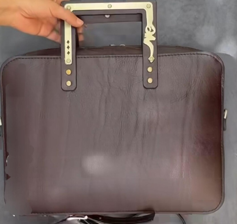 کیف دستی ودوشی زنانه چرم گاوی درفروش ویژا