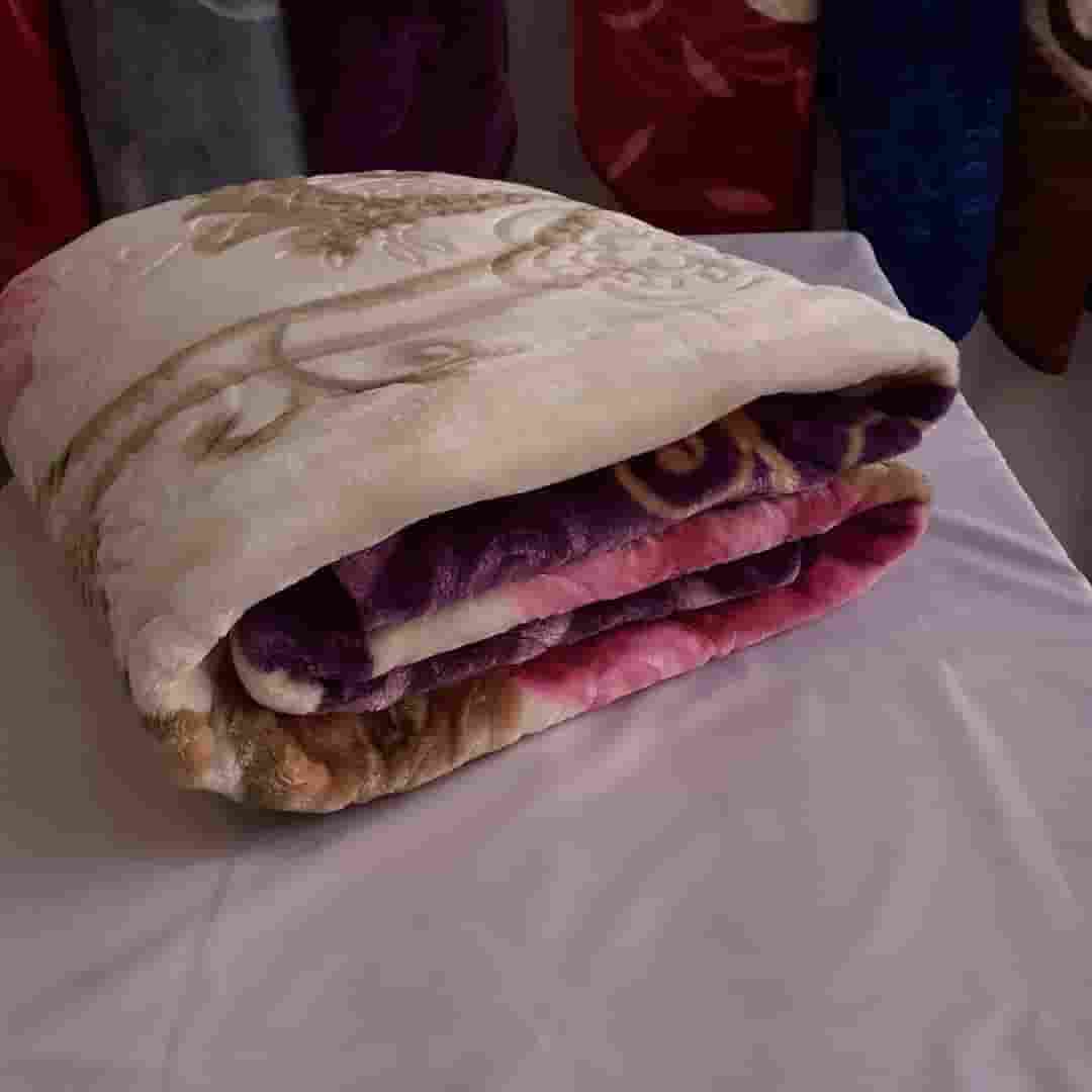 تصویر 1 از قیمت روز پتو زمرد تک رنگ + فروش عمده و ارزان