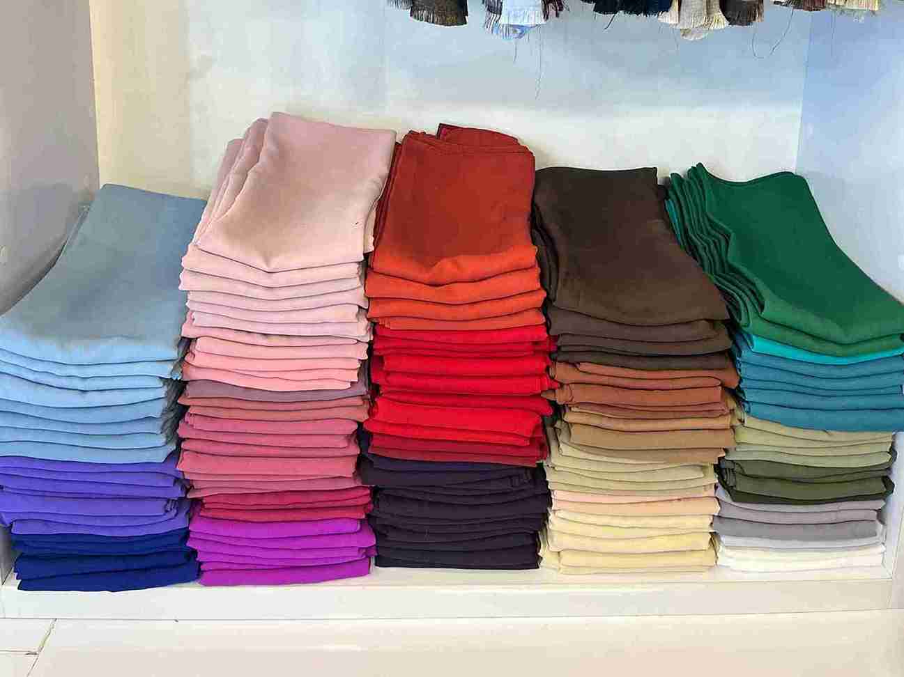 تصویر 2 از خرید عمده شال مجلسی حریرکرپ + قیمت صادراتی