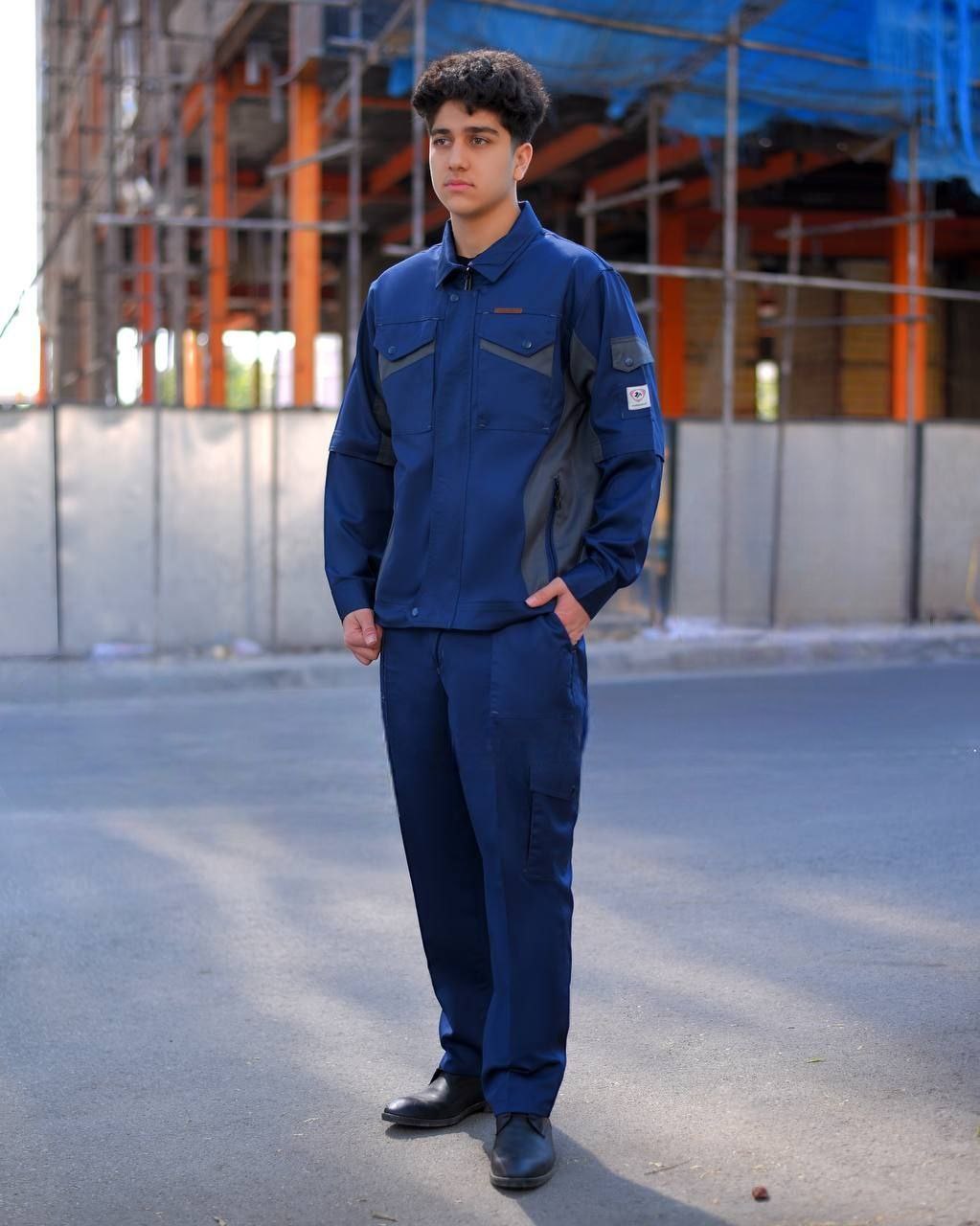 تصویر 5 از بزرگترین فروشگاه لباس کار در قم + گاردپوش