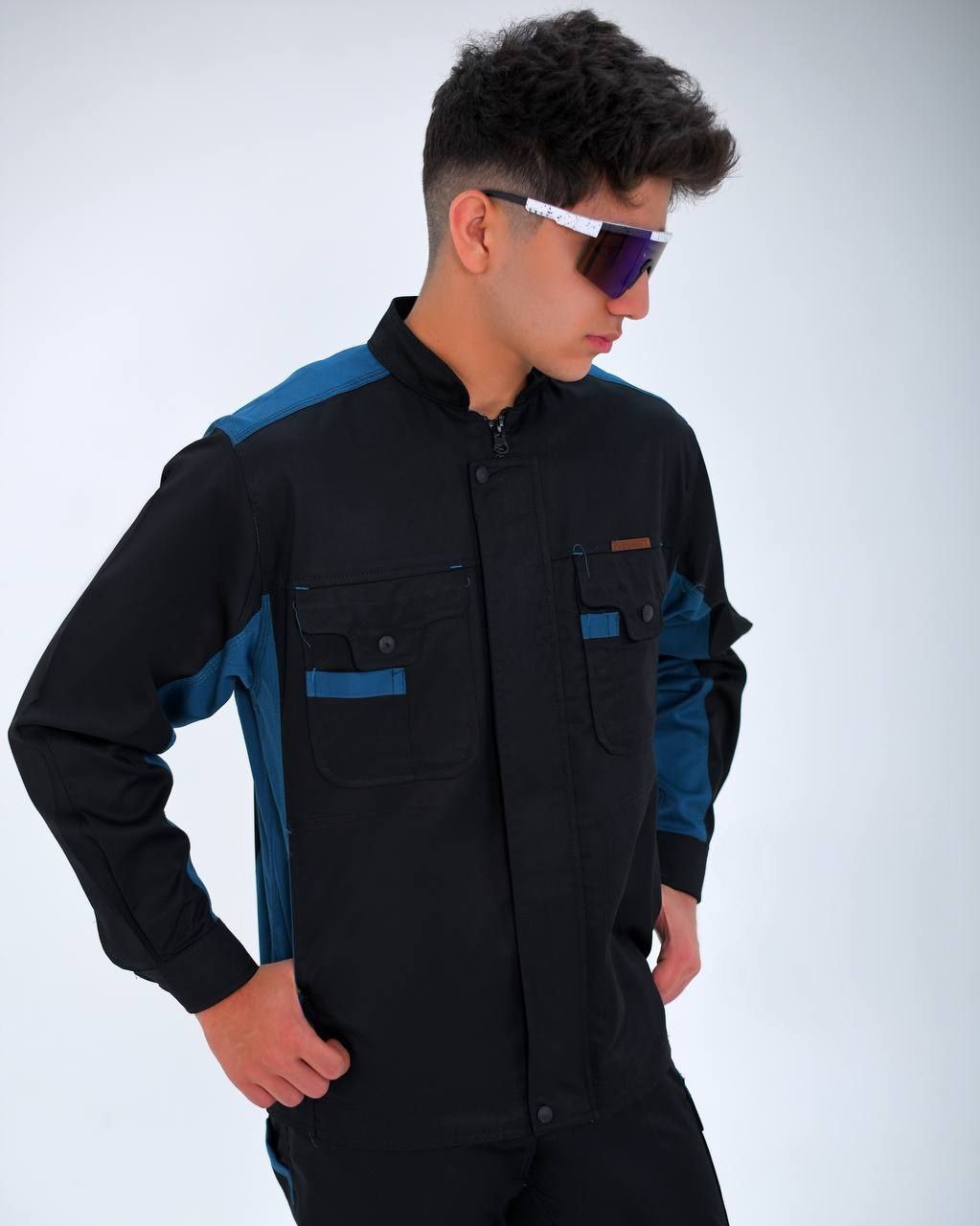 تصویر 3 از بزرگترین فروشگاه لباس کار در قم + گاردپوش