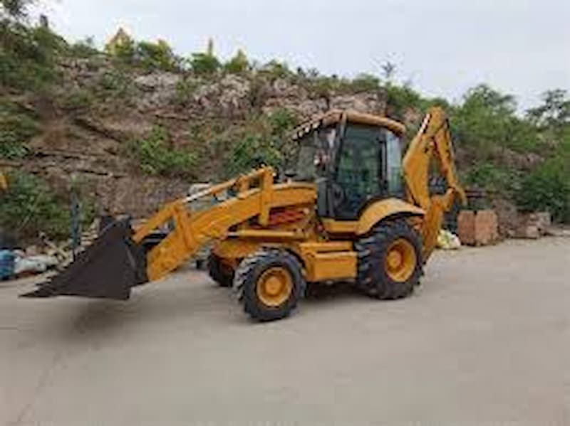 تصویر 4 از لودر زنجیری مقاوم با کارایی بالا در محیط های دشوار