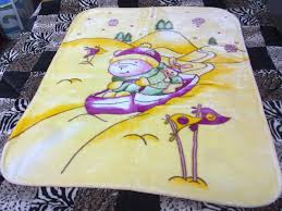 تصویر 2 از پتو گلبافت بچه گانه مناسب اتاق کودک و نوزاد با طرح‌ های رنگارنگ و جذاب