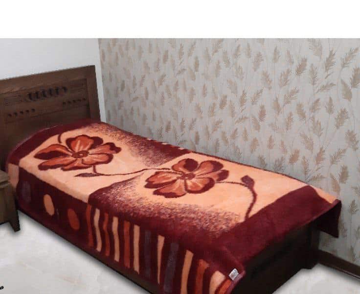 پتو صدف اصفهان با طراحی زیبا و رنگ‌ بندی متنوع