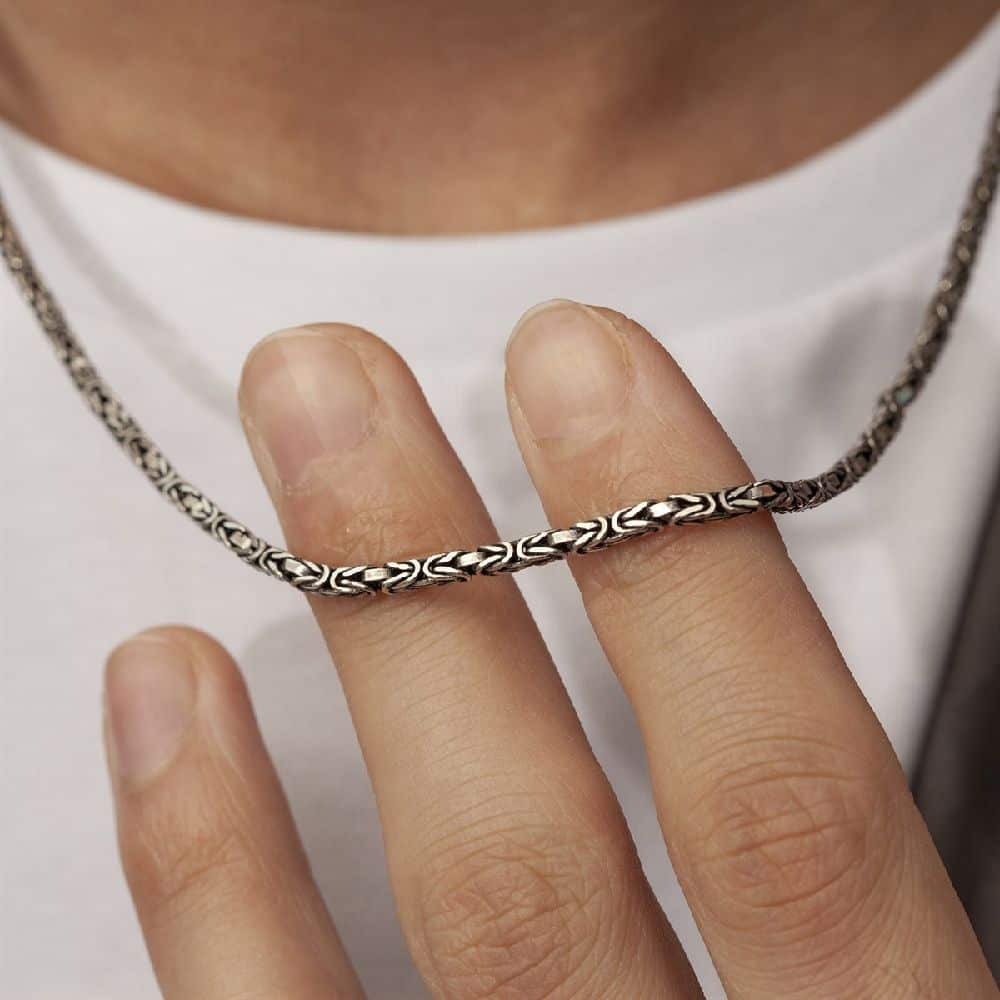 گردنبند نقره مدل کرال با طراحی منحصر به فرد و خلاقانه