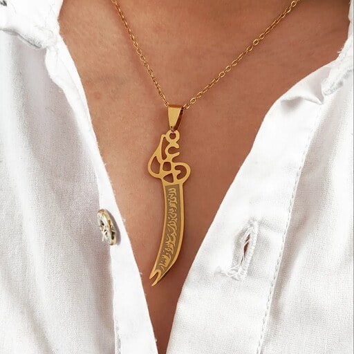 گردنبند نقره ذوالفقار زنانه با طراحی زیبا و جذاب برای همه