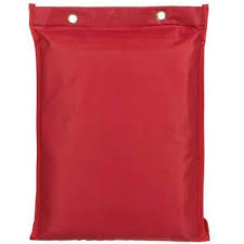 پتو ضد حریق مناسب استفاده در سفر و کمپینگ