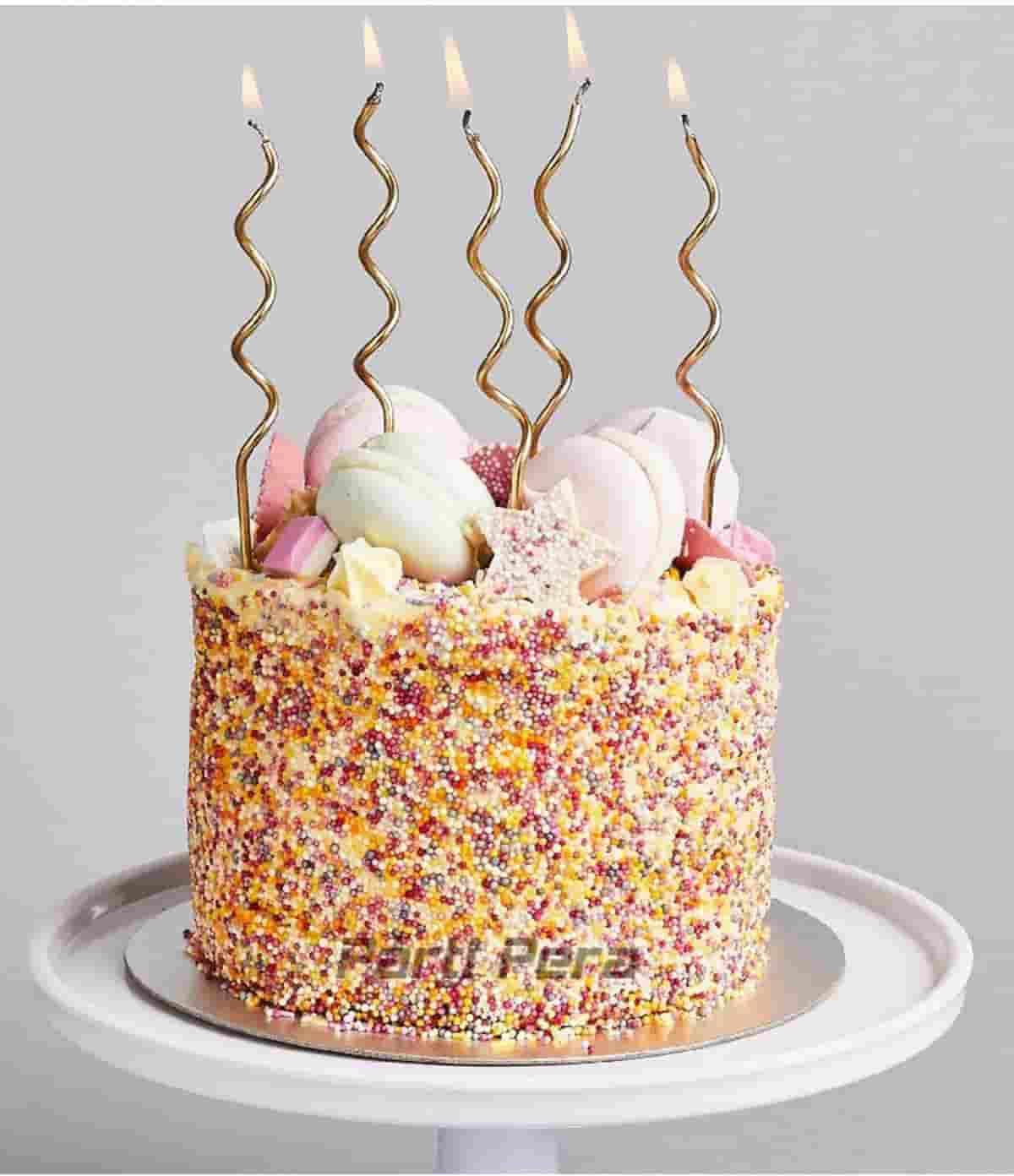 شمع تولد مدرن مناسب تم‌ های رنگی مختلف