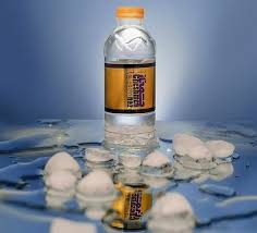 تصویر 3 از آب معدنی چشمه ناز خالص و تازه با کیفیت کنترل‌ شده