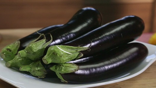 تصویر 2 از بادمجان طلایی مناسب استفاده در کباب و سرخ کردنی