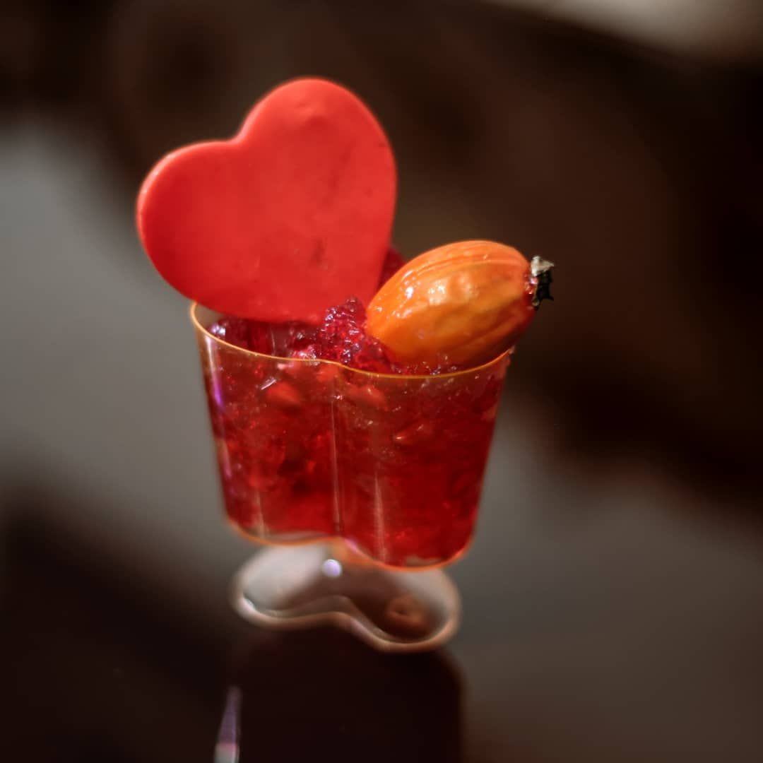 تصویر 2 از لیوان یکبار مصرف قلبی با طراحی خلاقانه و دوست‌ داشتنی