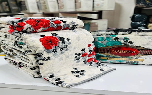 تصویر 4 از پتو ایزابلا دو نفره با الیاف نرم و لطیف ویژه خواب راحت