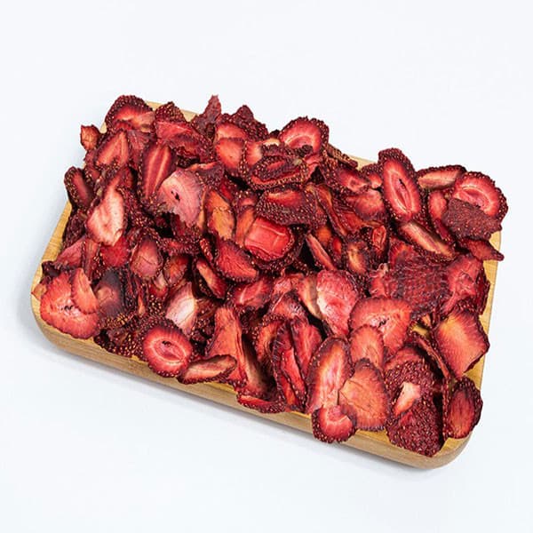 تصویر 1 از توت فرنگی خشک آماده برای مصرف و میان وعده