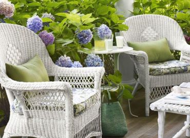 صندلی پلاستیکی حصیری دسته دار فضای‌ باز شیک